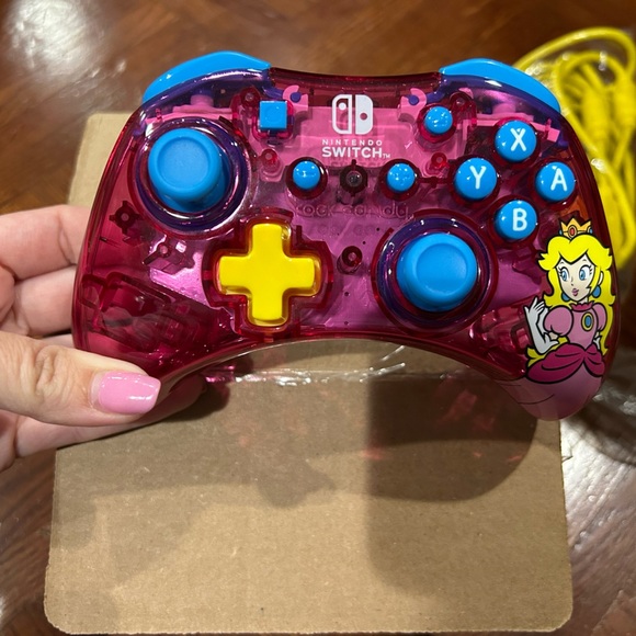 ✨host pick ✨ Princess Peach Wired Controller for Nintendo switch - Picture 2 of 5